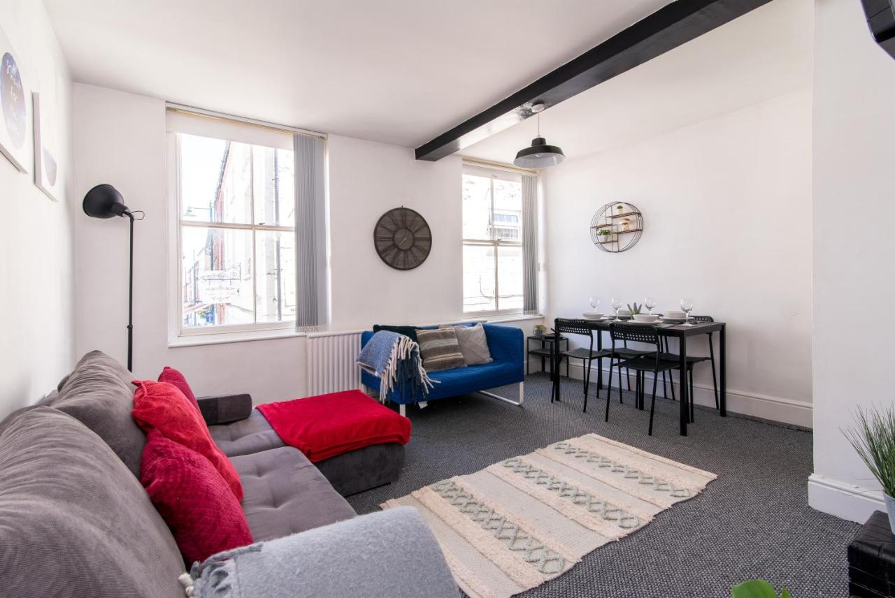 Characterful 2 Bed Apartment - Spacious & Comfy كاسل دونينغتون المظهر الخارجي الصورة