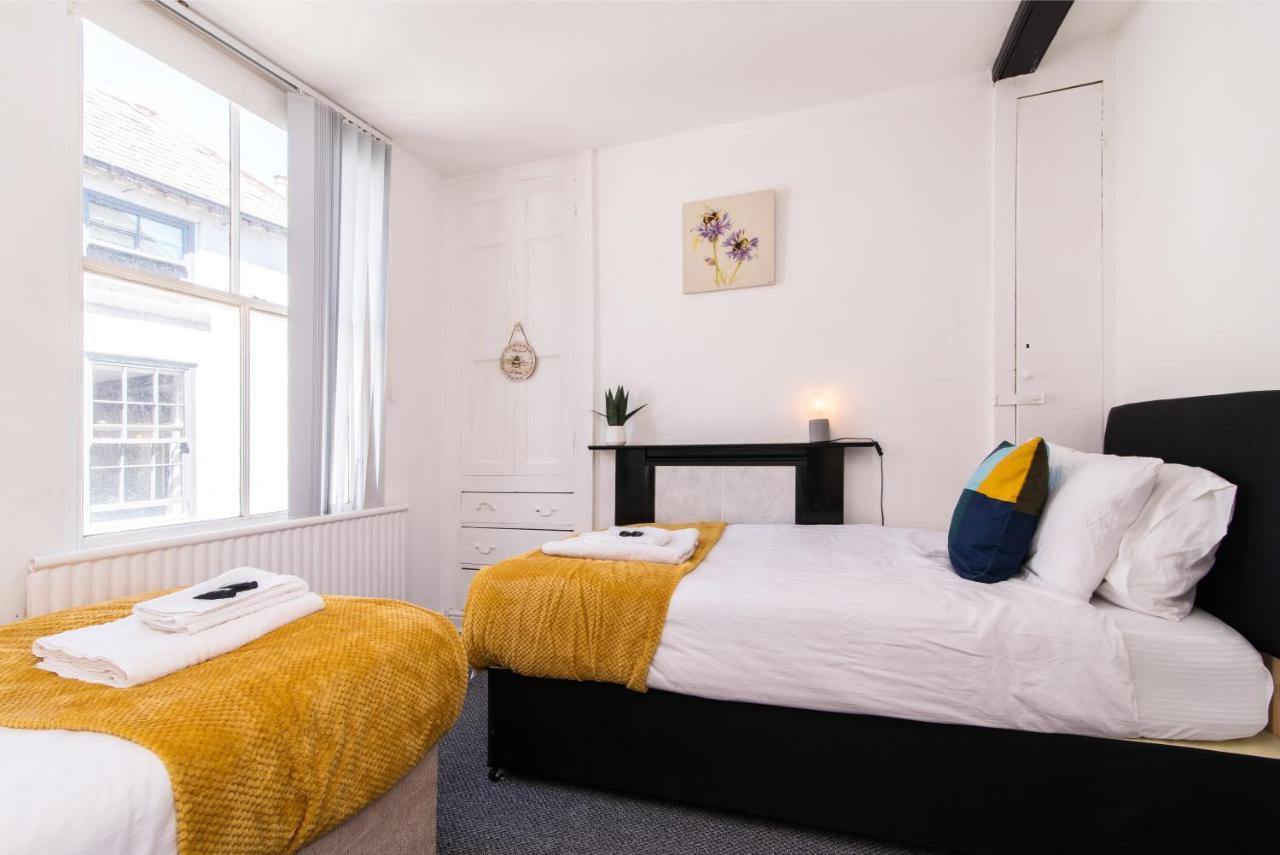 Characterful 2 Bed Apartment - Spacious & Comfy كاسل دونينغتون المظهر الخارجي الصورة